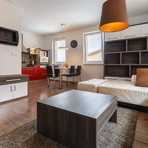 Modern With 2 Bedrooms Apartmán